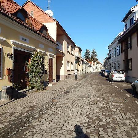 Csillagvirag Apartman Apartment Mosonmagyarovar Luaran gambar